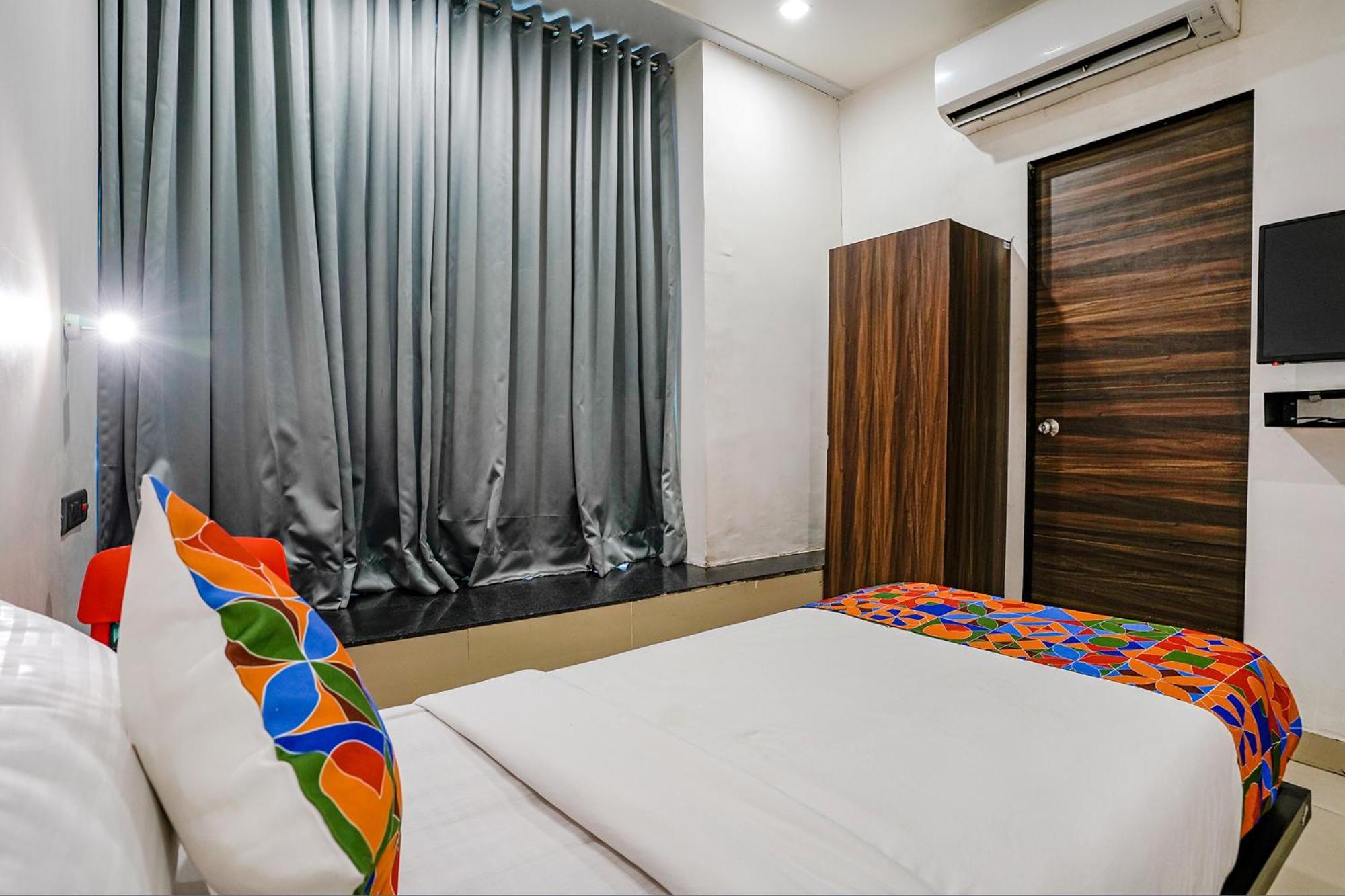 Fabhotel Lotus I Surat Exterior foto