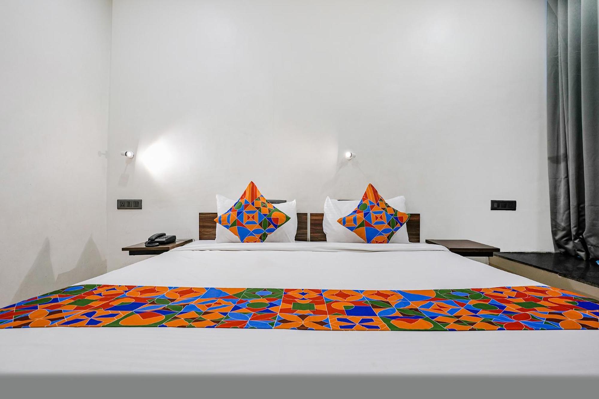 Fabhotel Lotus I Surat Exterior foto